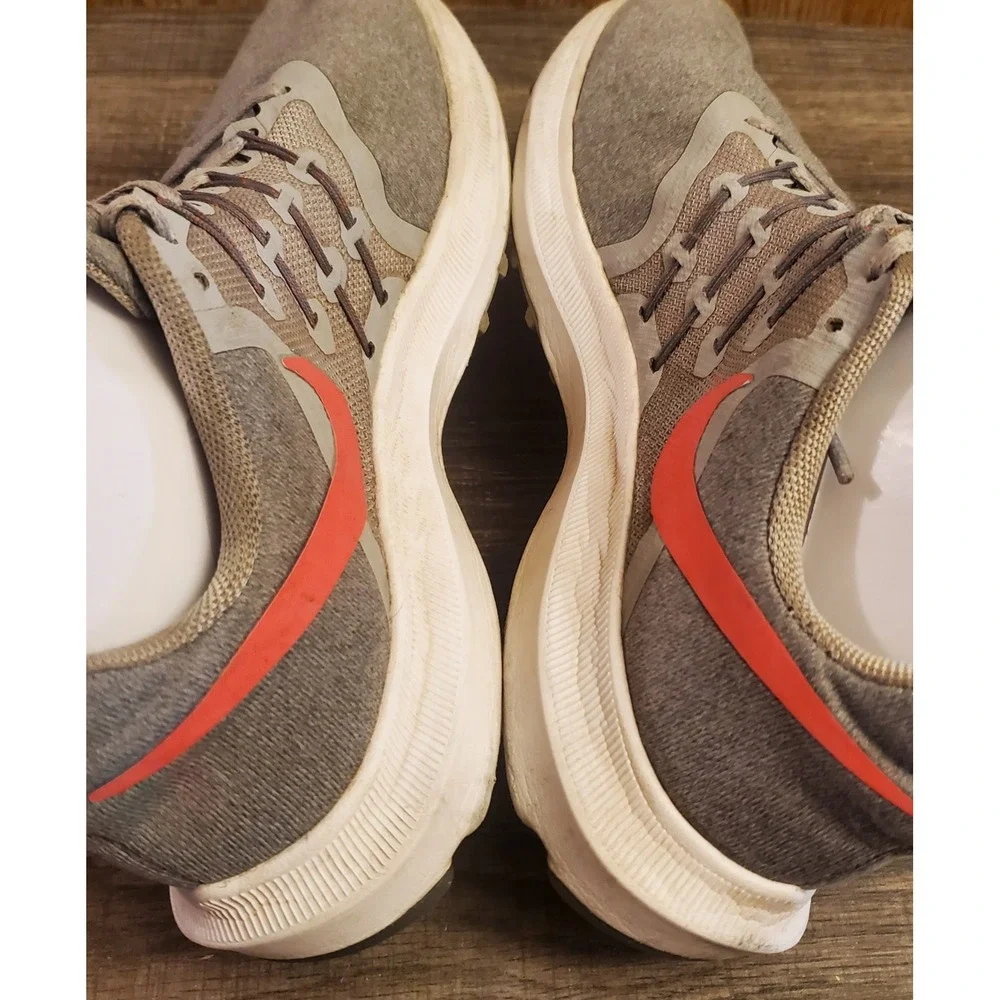Nike Run Swift‎ Sneakers Women's Size 8 Gray